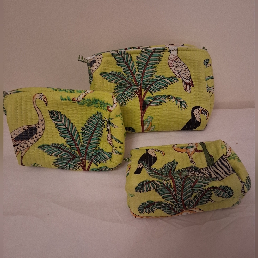 NEON GREEN QUILTED TROPICAL PRINT COSMETIC BAGS SET